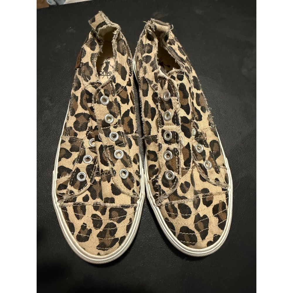 Corkys Leopard‎ Babalu Sneaker in 7